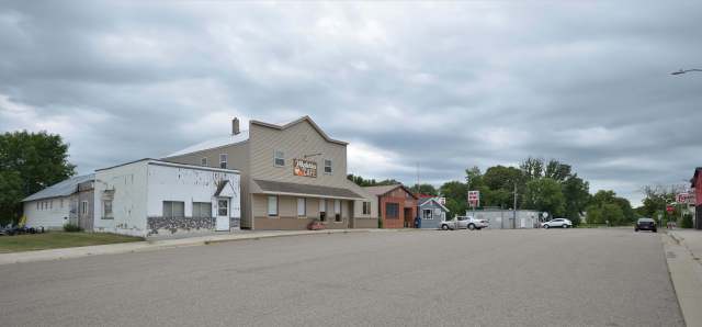 Downtown Dent, Minnesota (Lance Albers Photography)