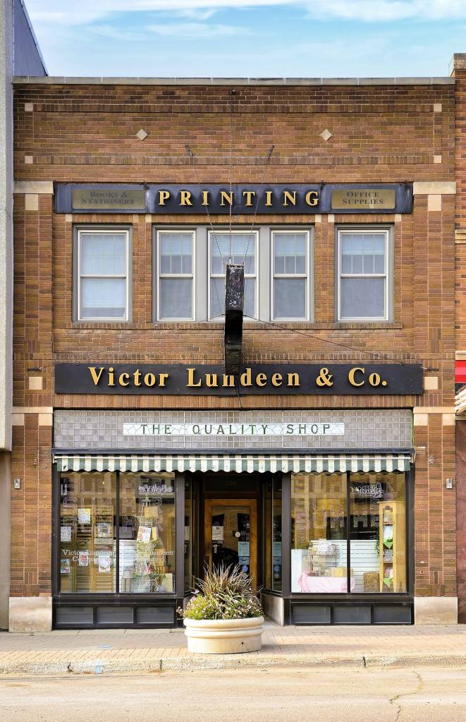 Victor Lundeen and Company (Lance Albers Photography)