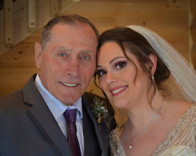 Father with Bride Photogrphy by Lance Albers