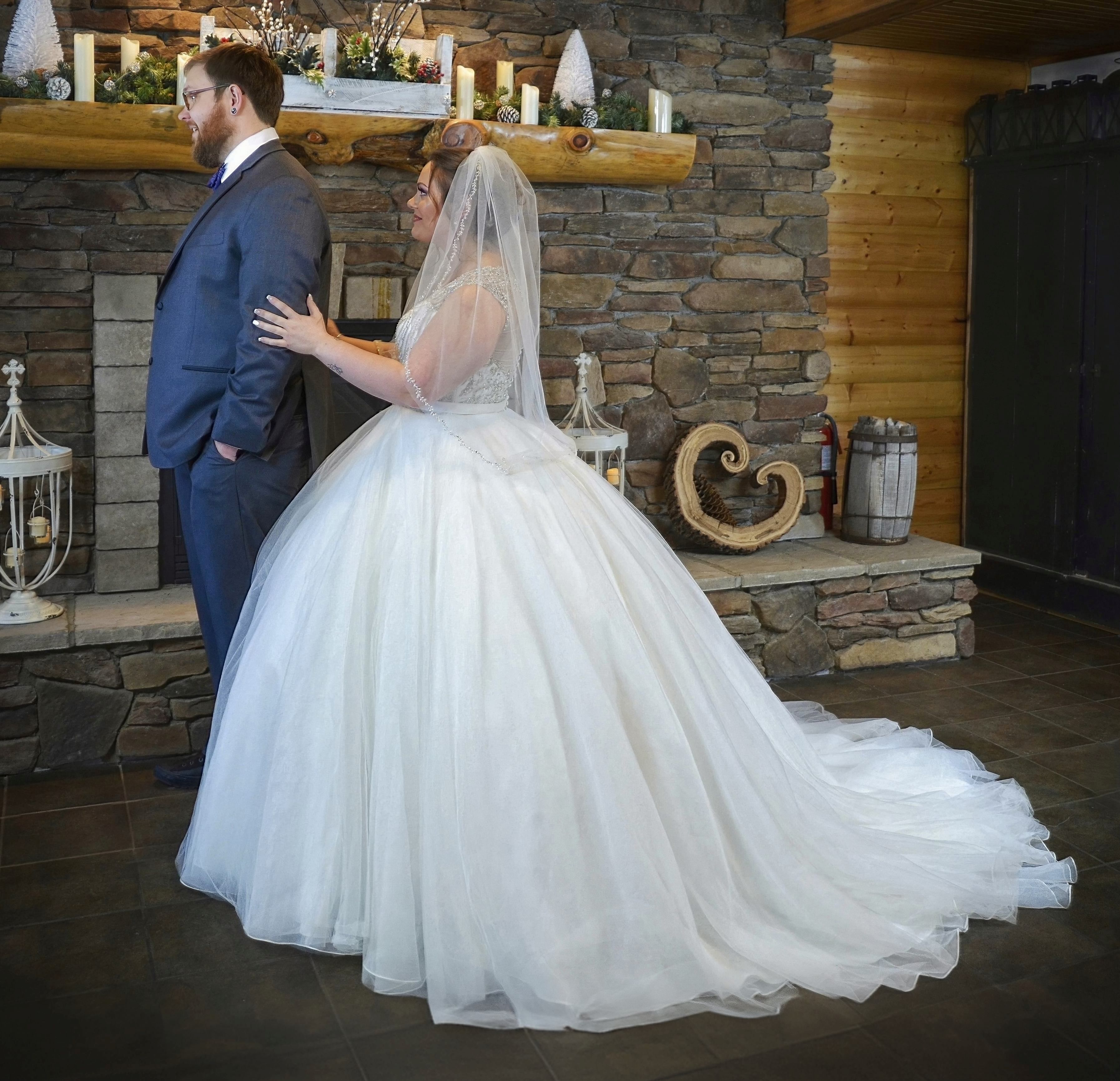 Reveal at The Barn, Dunvilla, Mn, Otter Tail County Feb. 2020 by Lance Albers