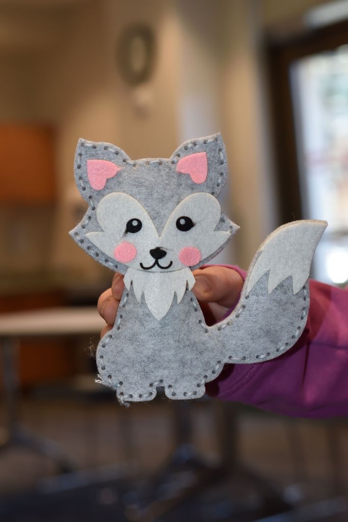 Mini Makers at the Fergus Falls Library (Lance Albers Photography)