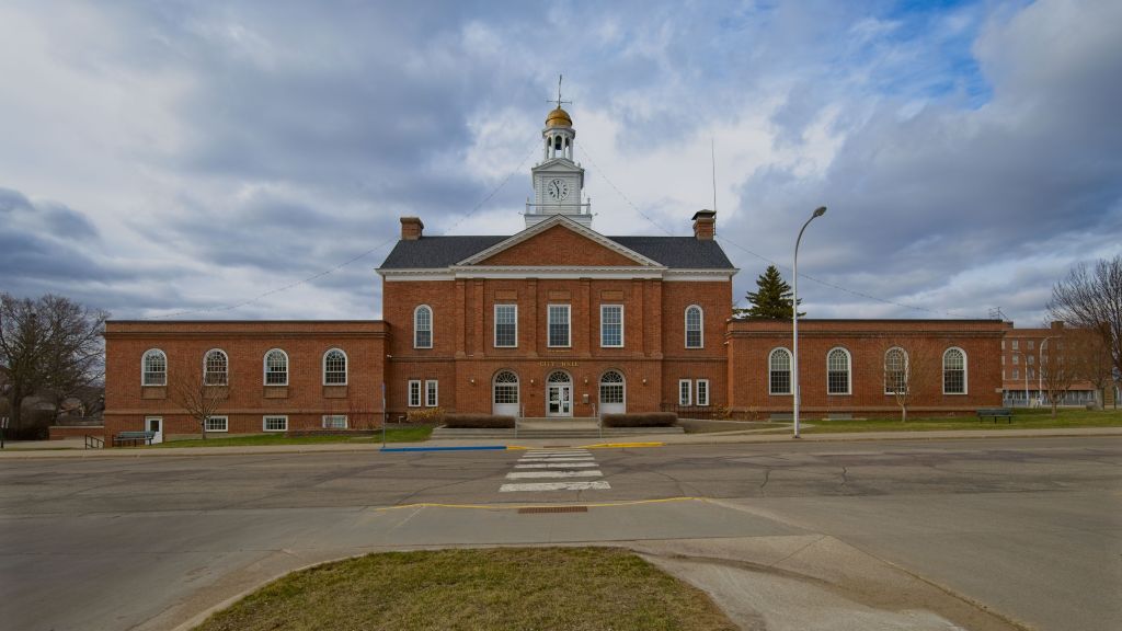 Fergus Falls City Hall Spring 2025 Front View Lance Albers Photography